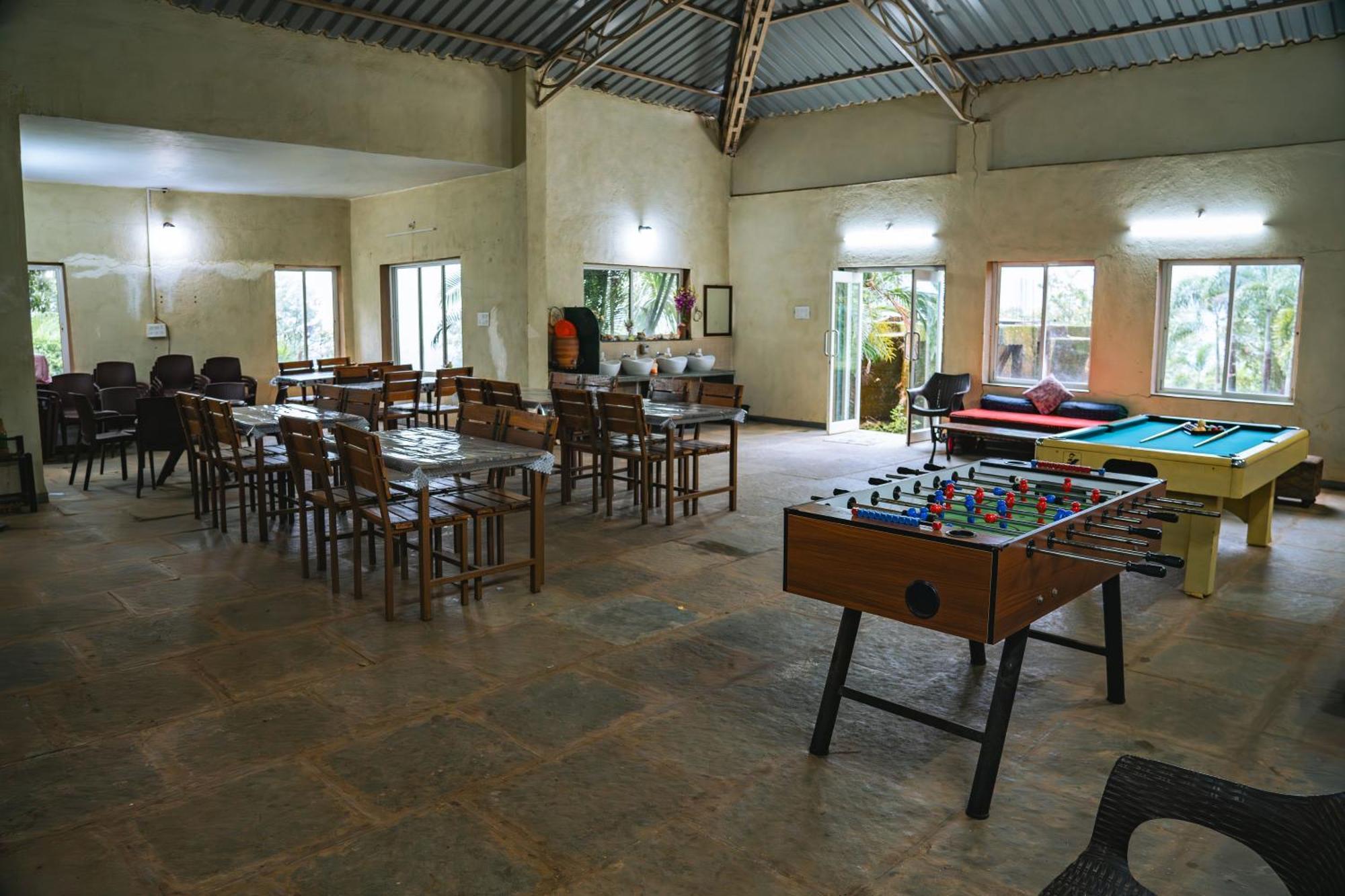 Rajlok Resorts Pune Esterno foto